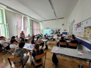 Foto of a workshop with nintenod switches in school